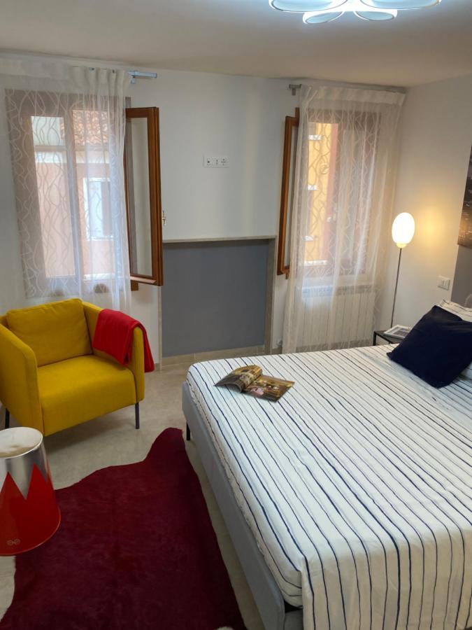 Casabella Chioggia Casa Indipendente Con Corte Buitenkant foto